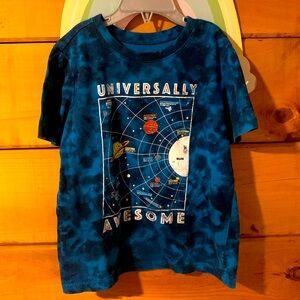 Size 6 planet  t-shirt